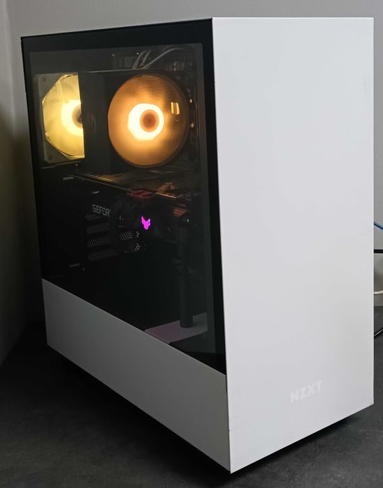 Sprzedam komputer gamingowy – wydajny, odświeżony, gotowy do gry!