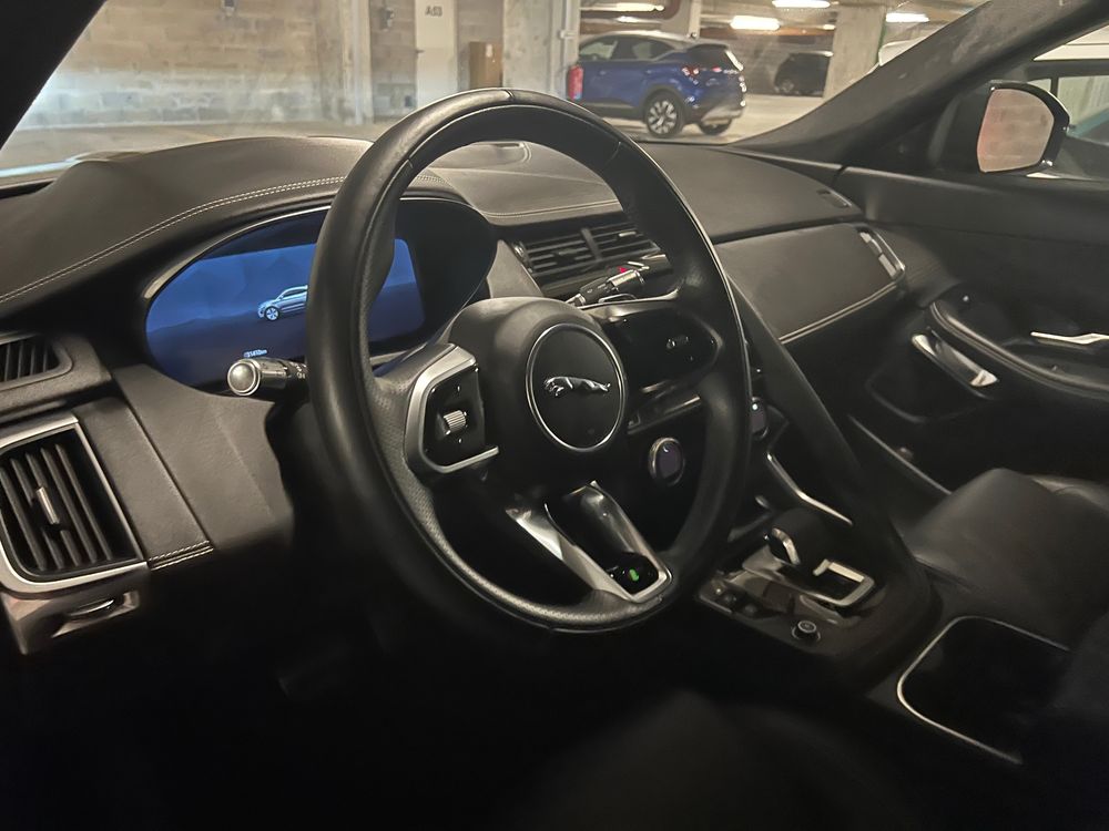 Jaguar E-Pace R Dynamic P200 Híbrido HSE – Como novo!