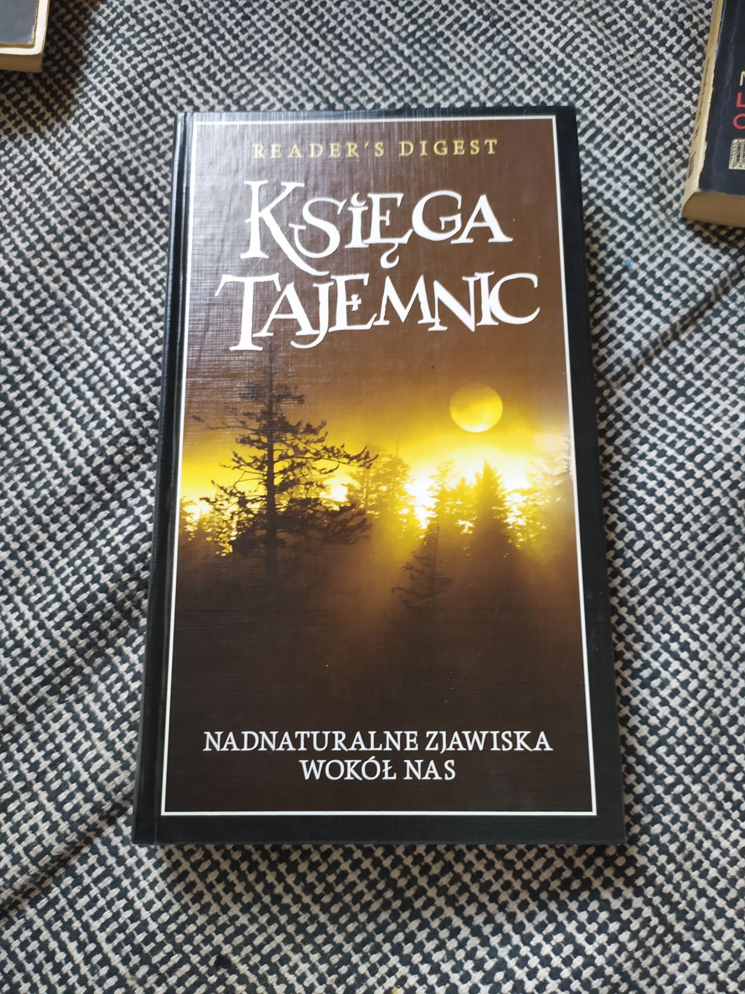 Księga tajemnic nadnaturalne zjawiska