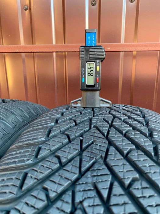 215/55 R17 Pirelli Cinturato Winter 2. Шини зимові 4 шт.