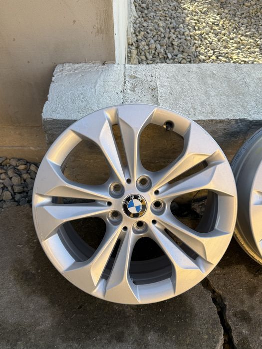 Оригінал Титани BMW X1