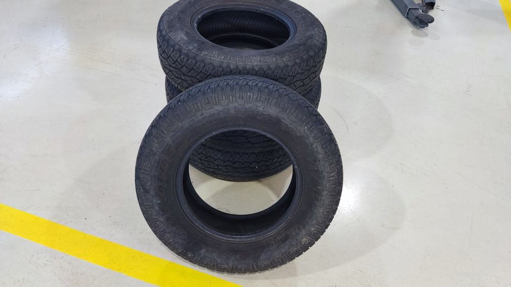 4 Pneus Toyo Open Country AT +