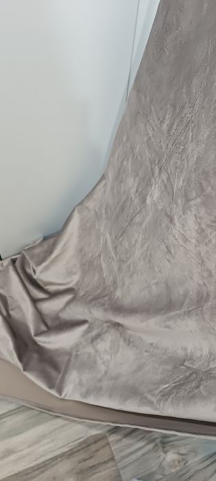 2 Zasłony 140x240 beżowe Fossil Inspire gumowane.