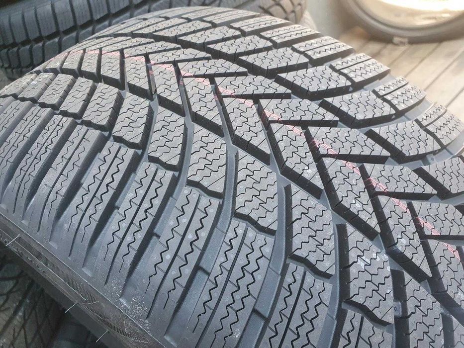 245/40R18 Bridgestone Zima Nowe 1szt Para Komplet Montaż Gratis N1816