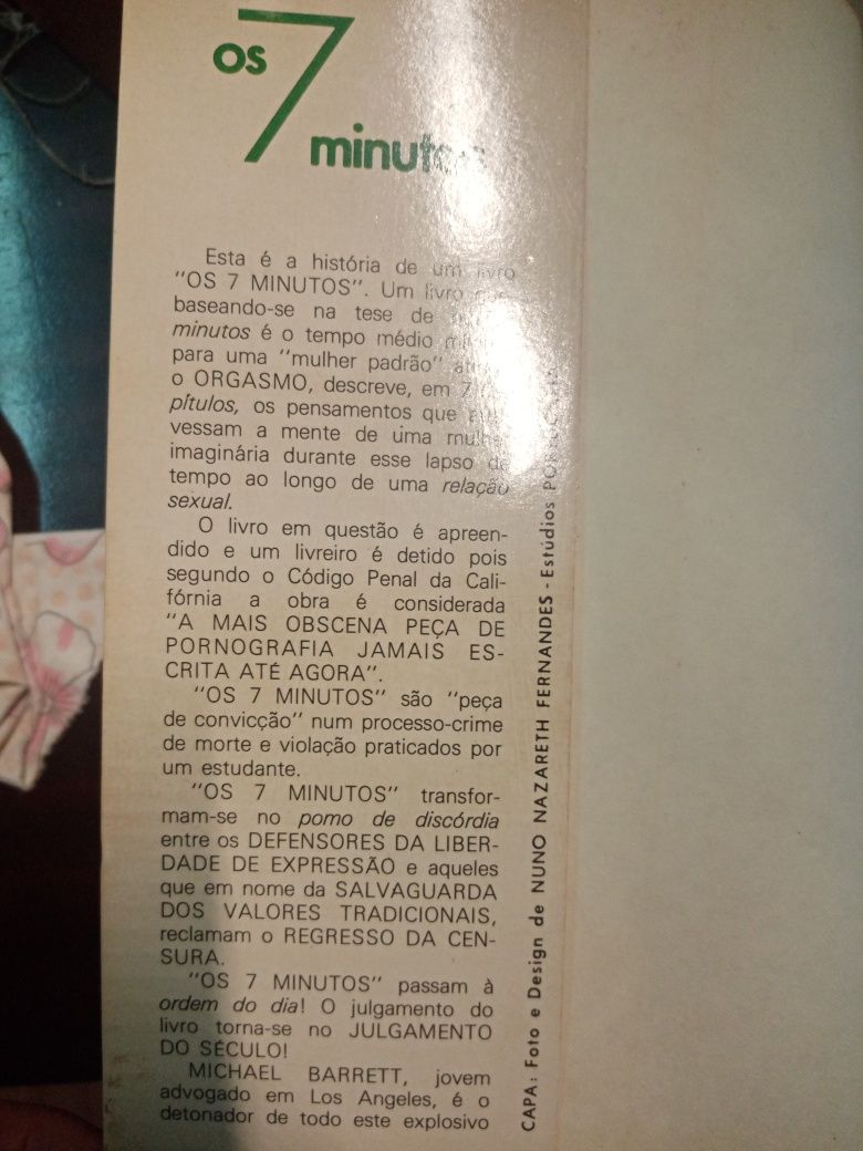 Romance os 7 minutos, Irving Wallace