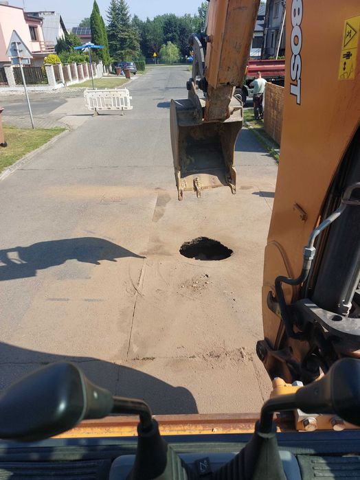 Podłączenie wodociągowe , kanalizacyjne,szamba