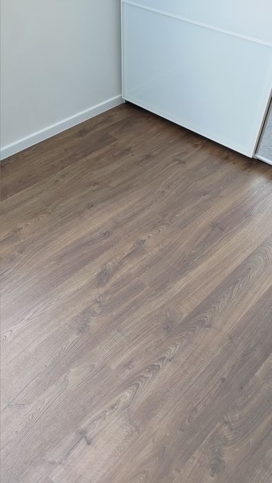 Panele podłogowe Quick-step ELIGNA EL3582 Dąb Newcastle brązowy
