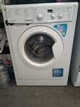Pralka Indesit .