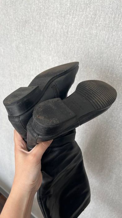 Високі шкіряні чоботи (сапоги). Розмір 37