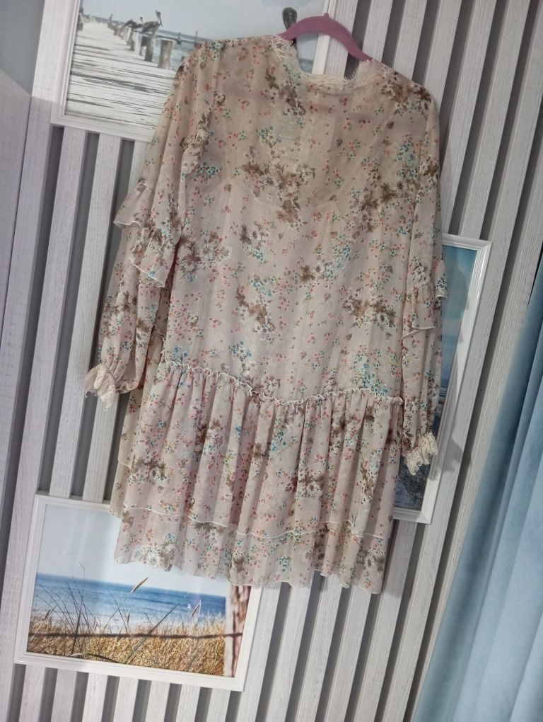Sukienka O.N.E w kwiaty boho
