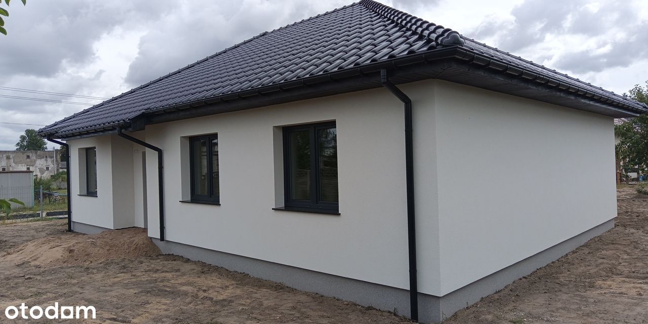 Dom wolnostojący parterowy , działka 751 m.kw.