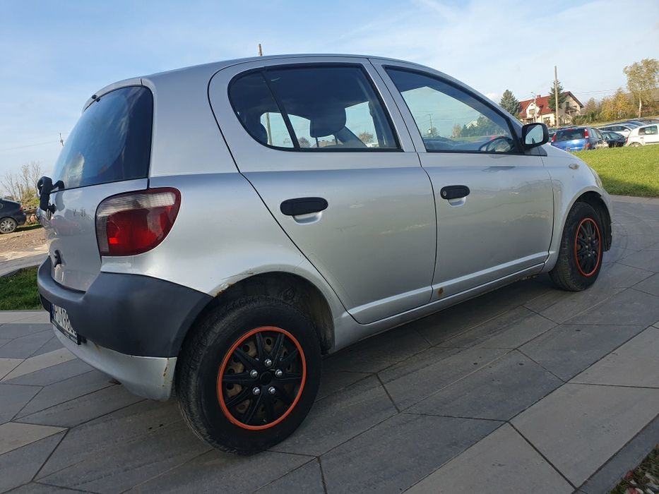 TOYOTA Yaris / / 1.0 Benzyna  / / Export  / /
