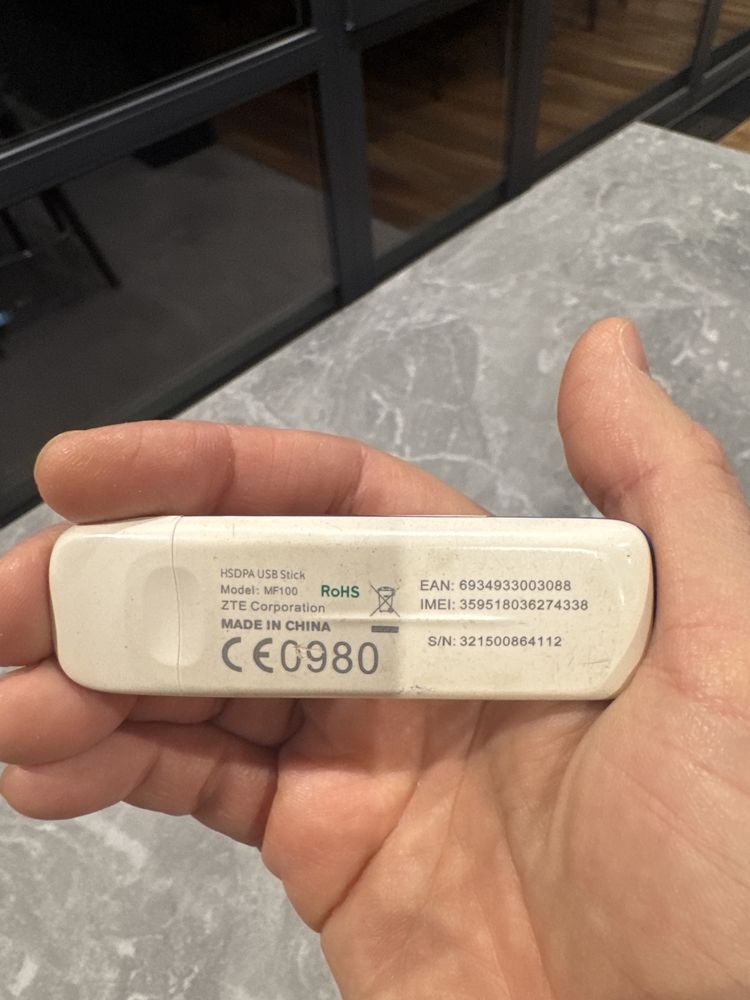 3G Модем київстар ZTE MF100, напевно працює тільки з Київстаром.