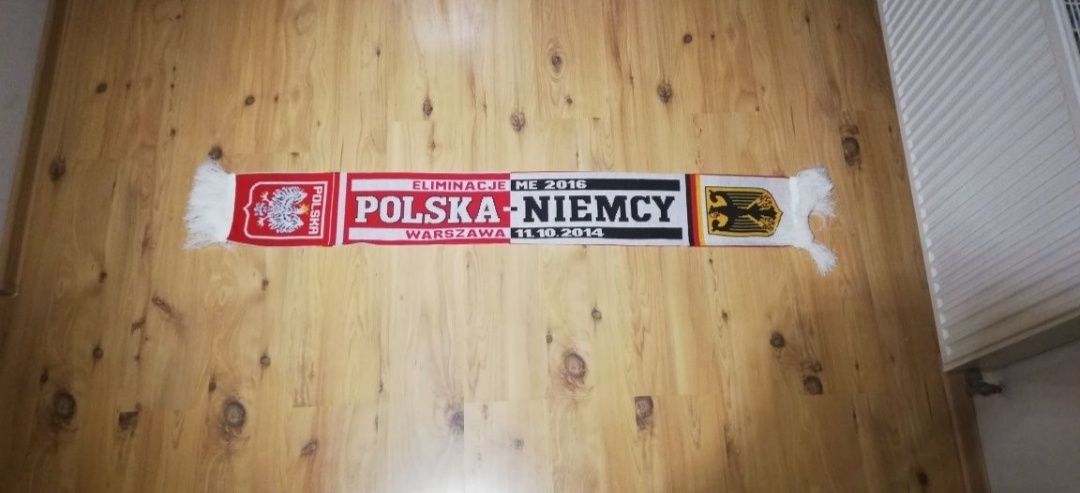 Szalik z meczu Polska - Niemcy . 11.10.2014