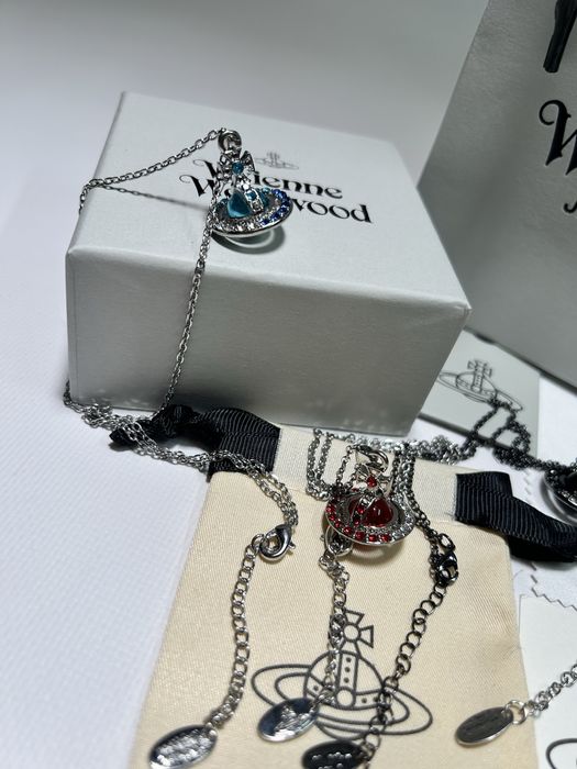 Підвіска Vivienne Westwood