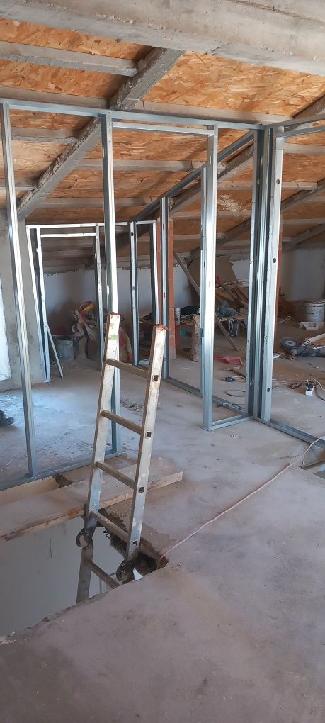 Trabalhos em pladur e pintura