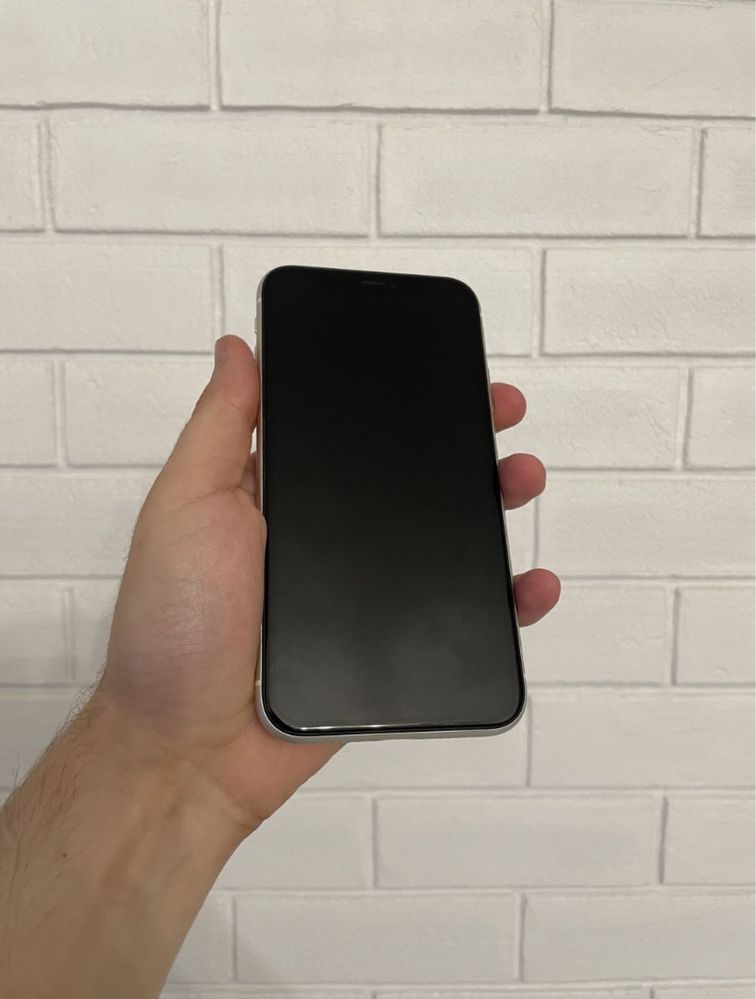 Iphone 11 64 гб, оригінальна комплектація, ідеальний стан