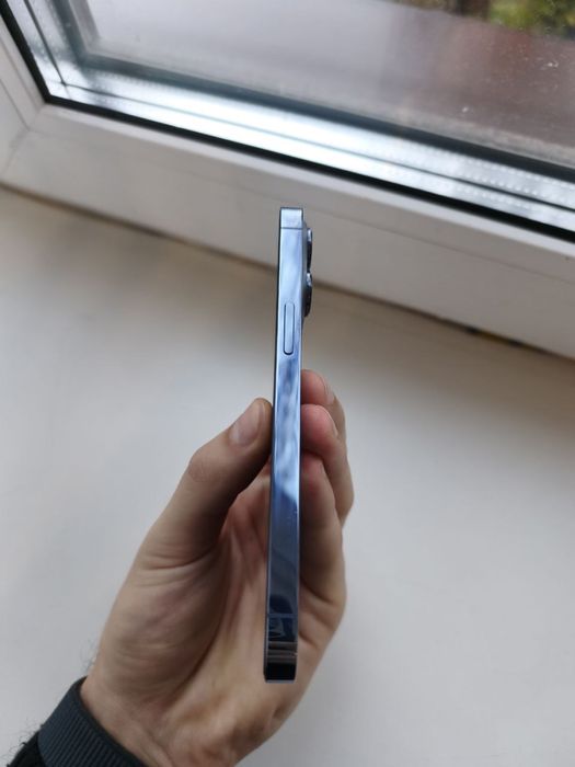 Продам Iphone 13 pro