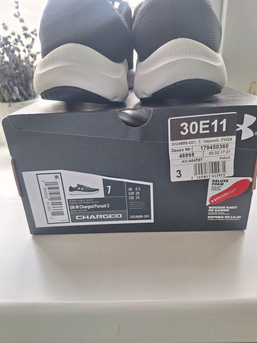 Кросівки  Under Armour  38 р