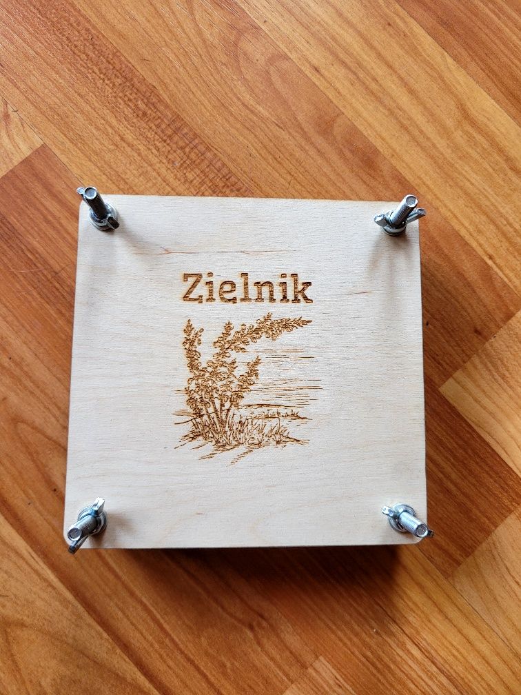 Zielnik praska sklejka