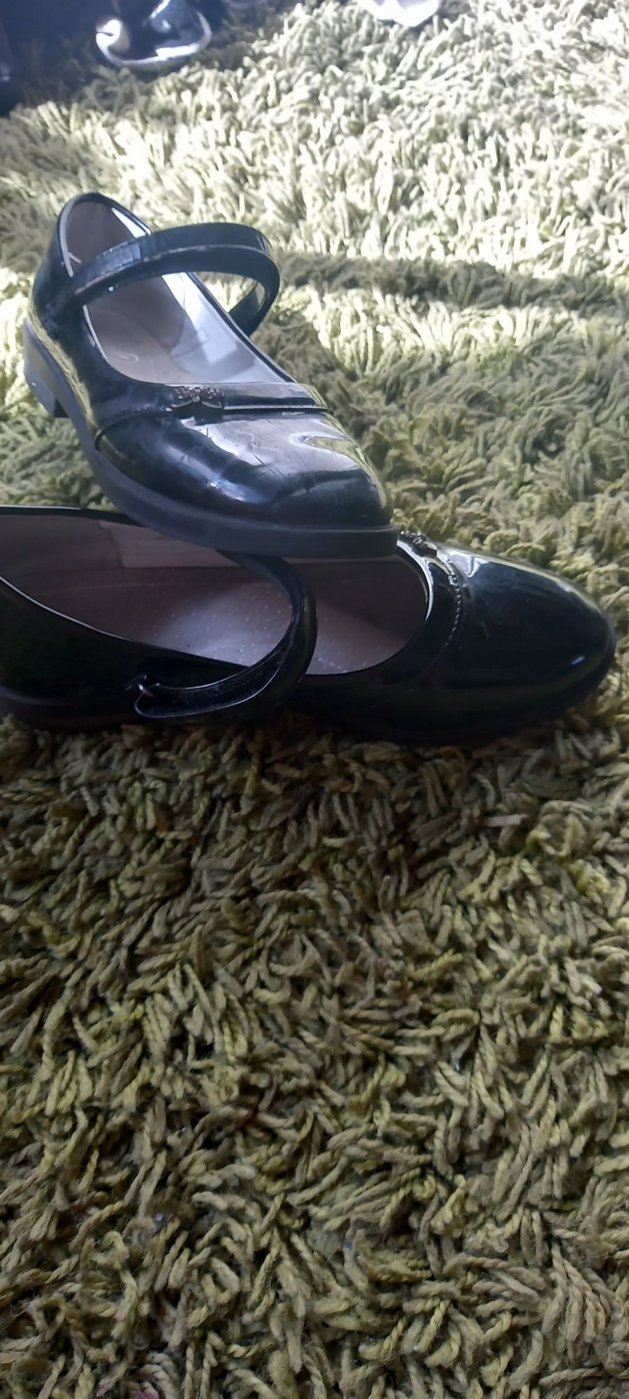 Pantofle czarne 36
