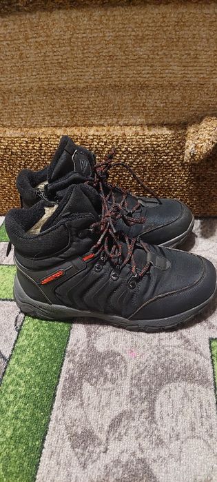 Зимові ботинки на хлопчика 38 розмір  24,5 см,
