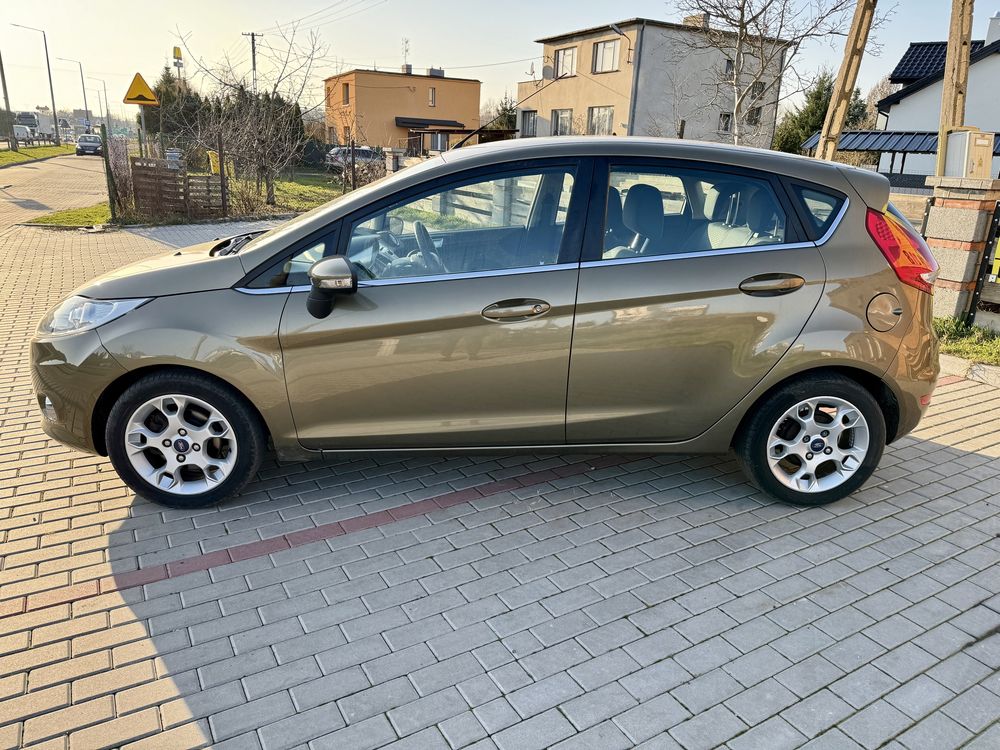 Fiesta TITANIUM 1.4 Benz Bogata Opcja Super STAN!!!