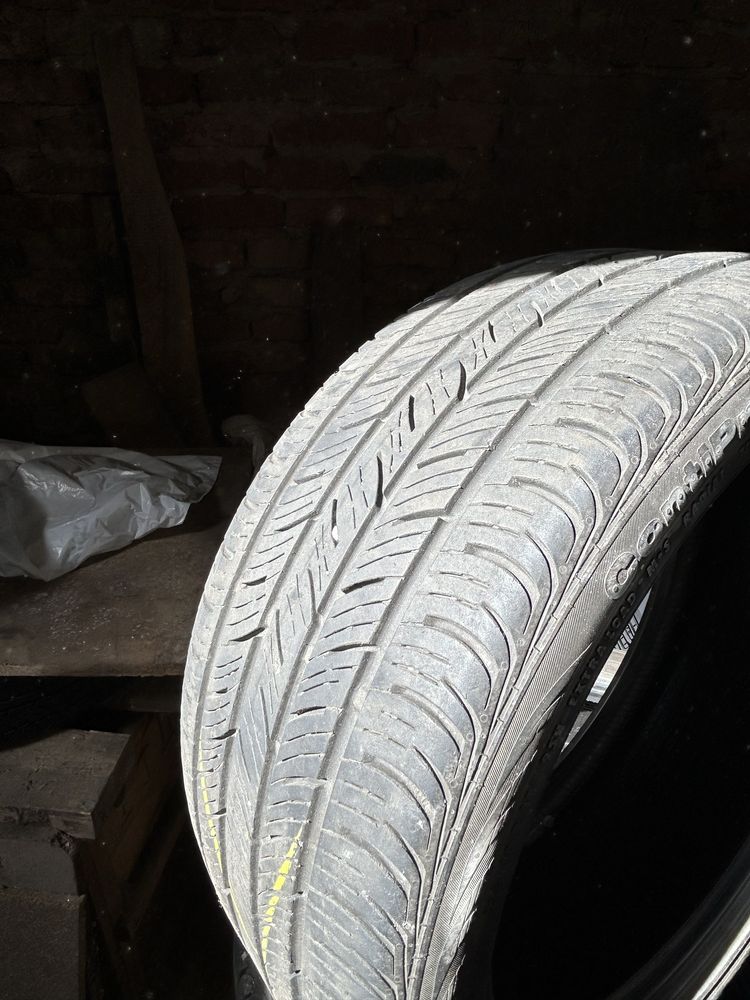 Continental 235/40 R18