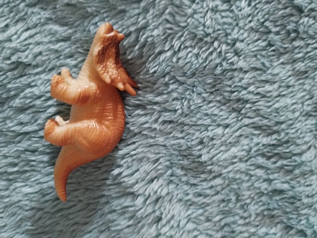 Dinozaury figurki