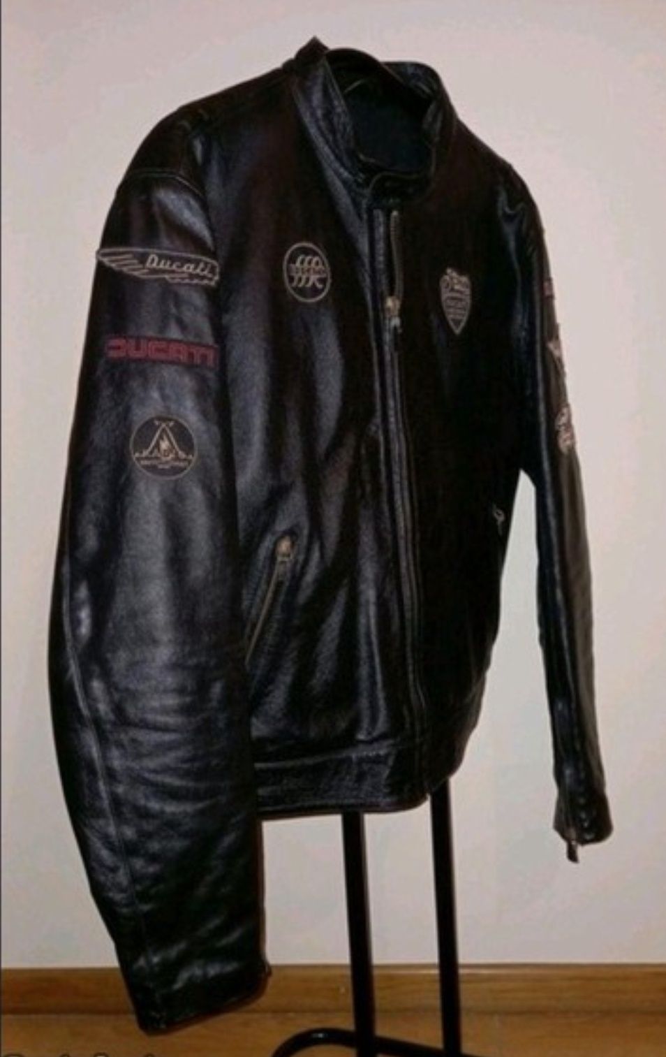 Antigo Casaco Pele Ducati (Dainese) de Coleção  (Edição Limitada) RARO