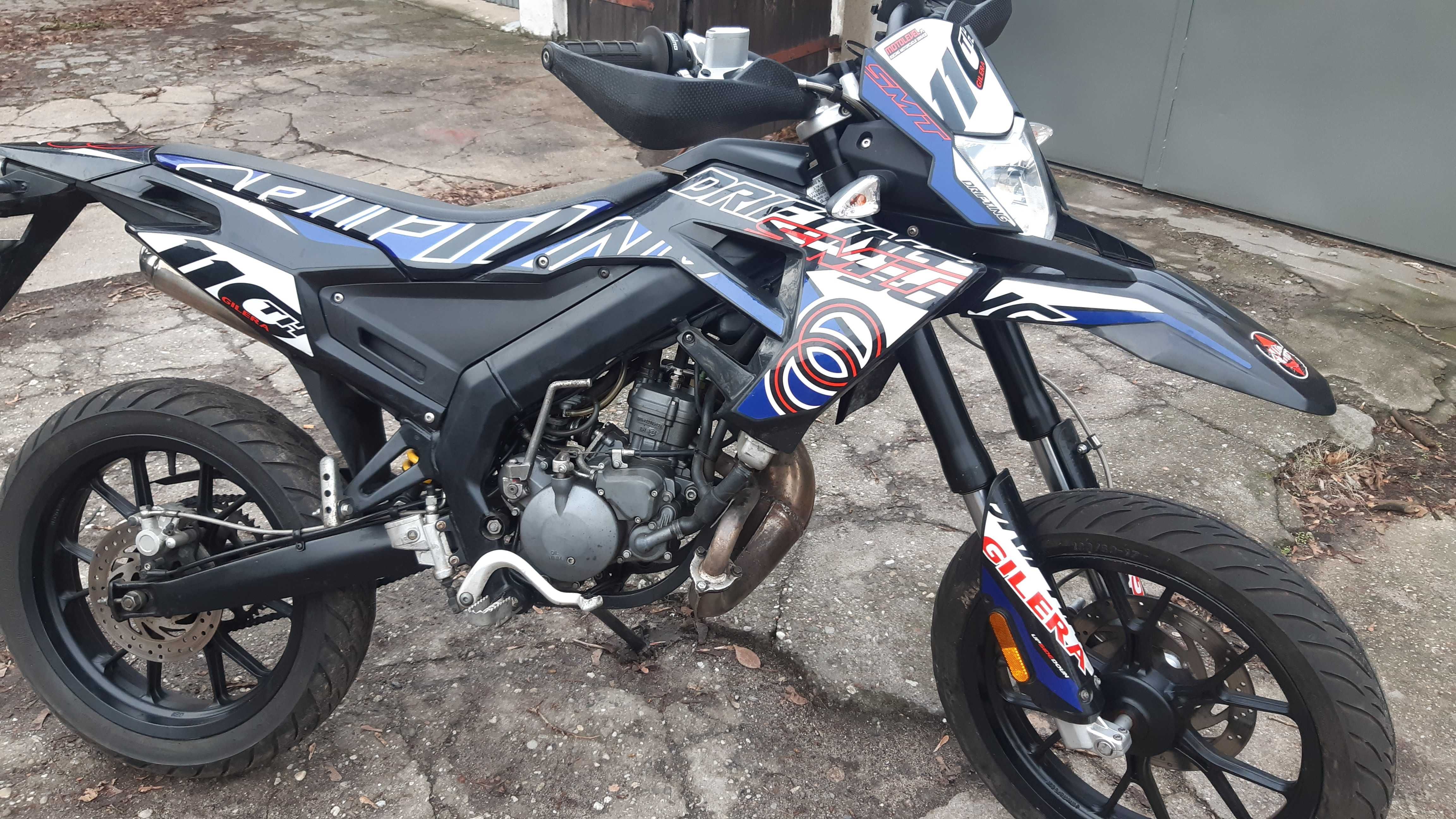 Derbi senda 50 Racing Rieju mrt pro beta RR 50 Gilera smt 50 drifting