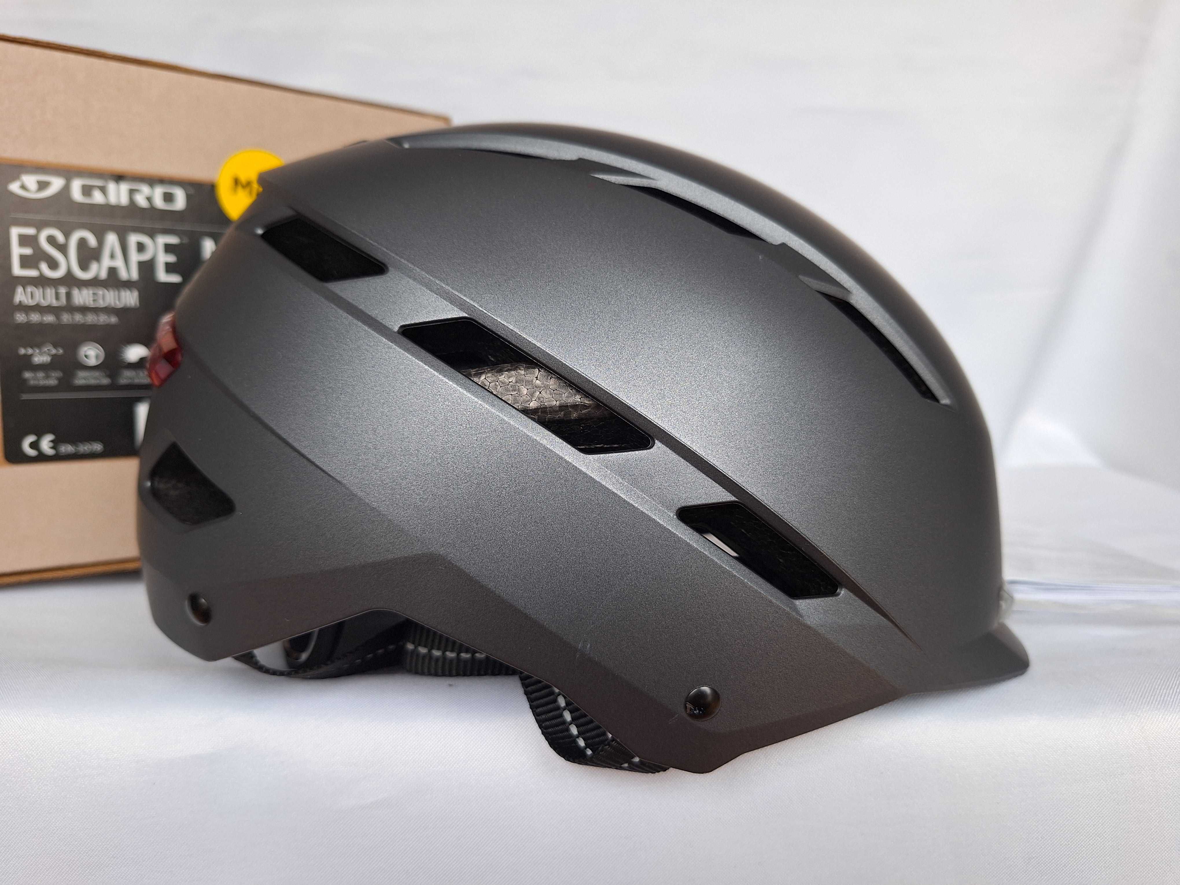 Kask rowerowy Giro Escape Mips Graphite M 55-59cm LED