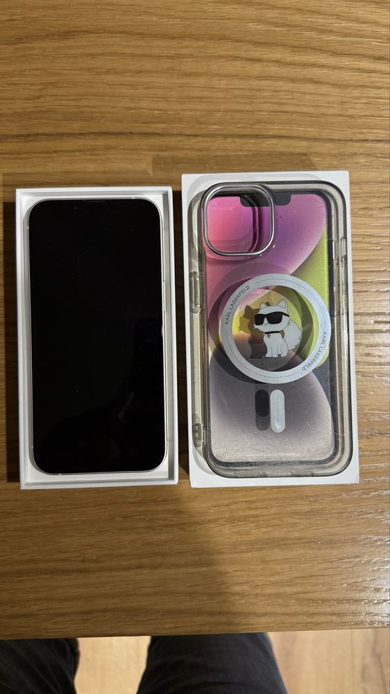 Apple iPhone 14 128GB Starlight + etui