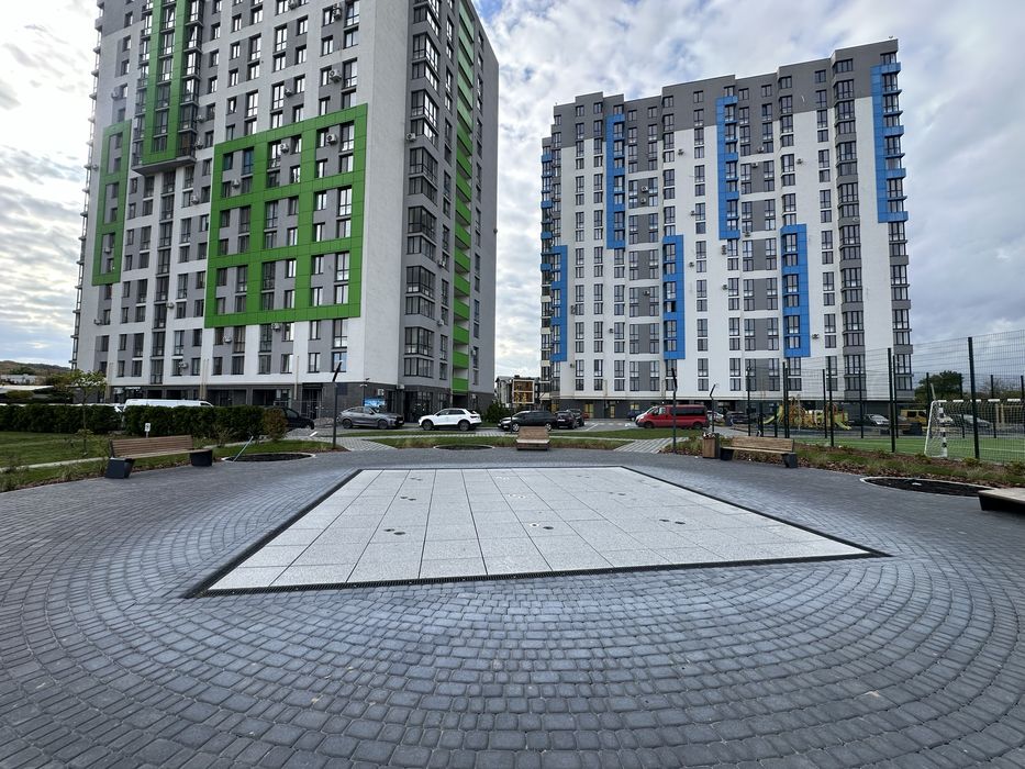 Продам квартиру на Біговій 17