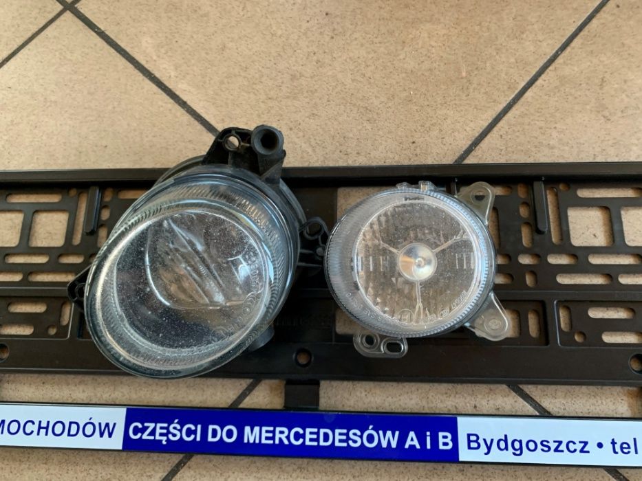 Mercedes B klasa W246 kratka zaślepka halogen w zderzak chrom części