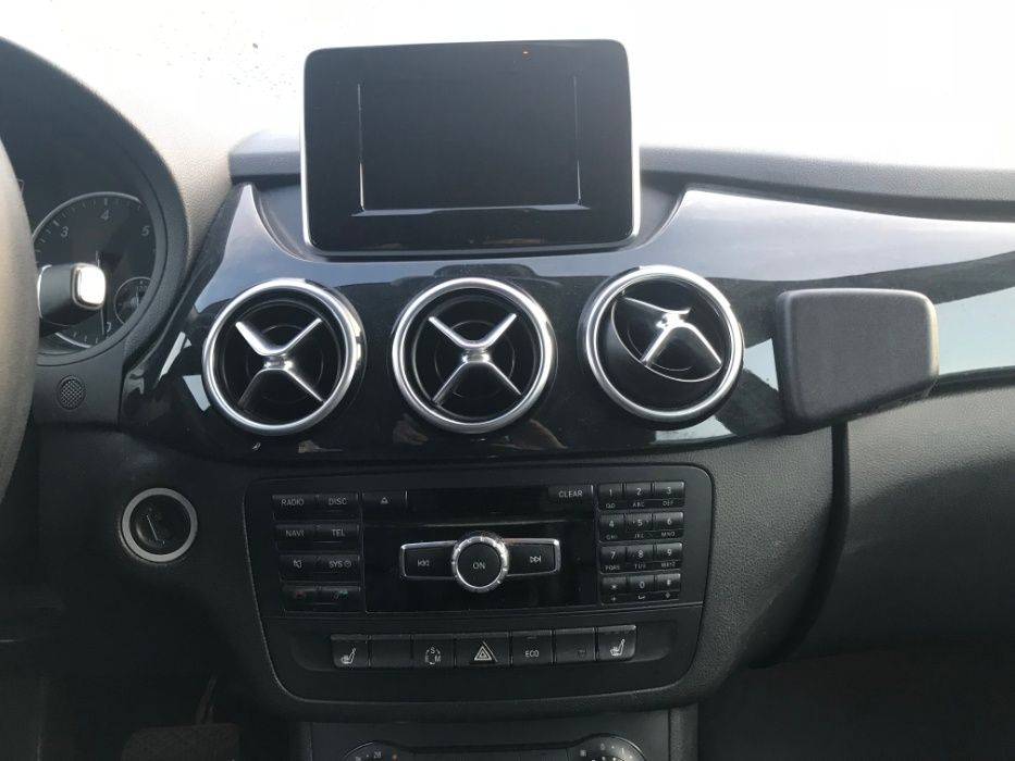 Mercedes B klasa W246 A klasa W176 Monitor ekran wyświetlacz radia