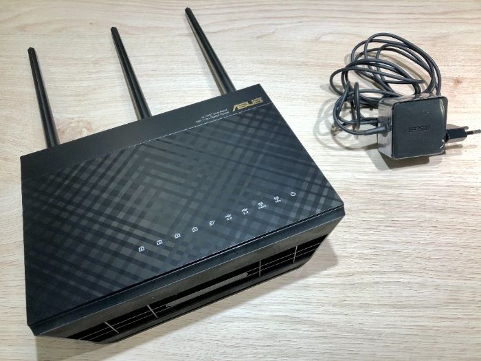 Router ASUS DSL-AC68U (1900Mb/s a/b/g/n/ac Aneks A/B, USB 3.0)