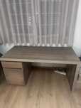 Secretaria Ikea modelo MALM