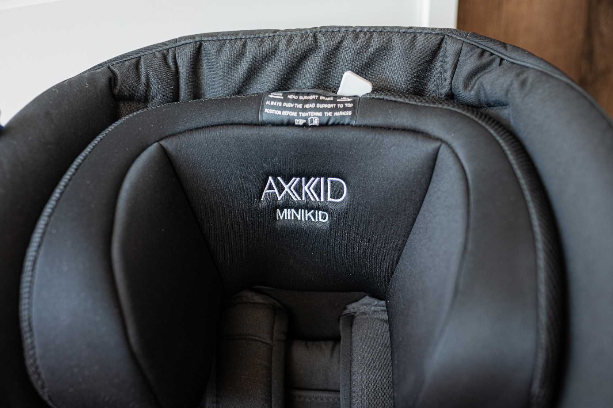 Fotelik Axkid Minikid 2.0 Black