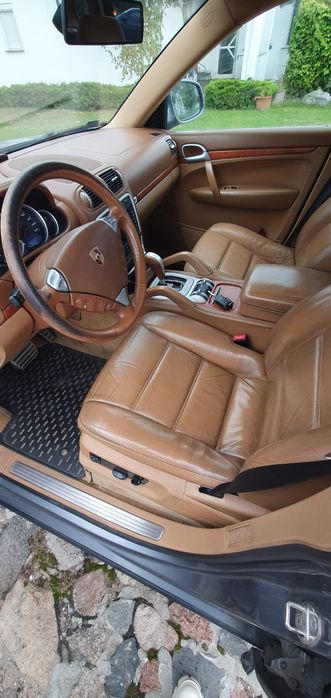 Porsche Cayenne 340km stan bdb