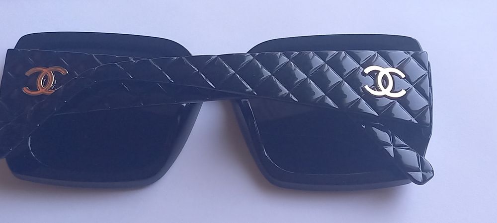 Продам очки Chanel