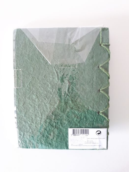 Caderno e lápis capa decorativa