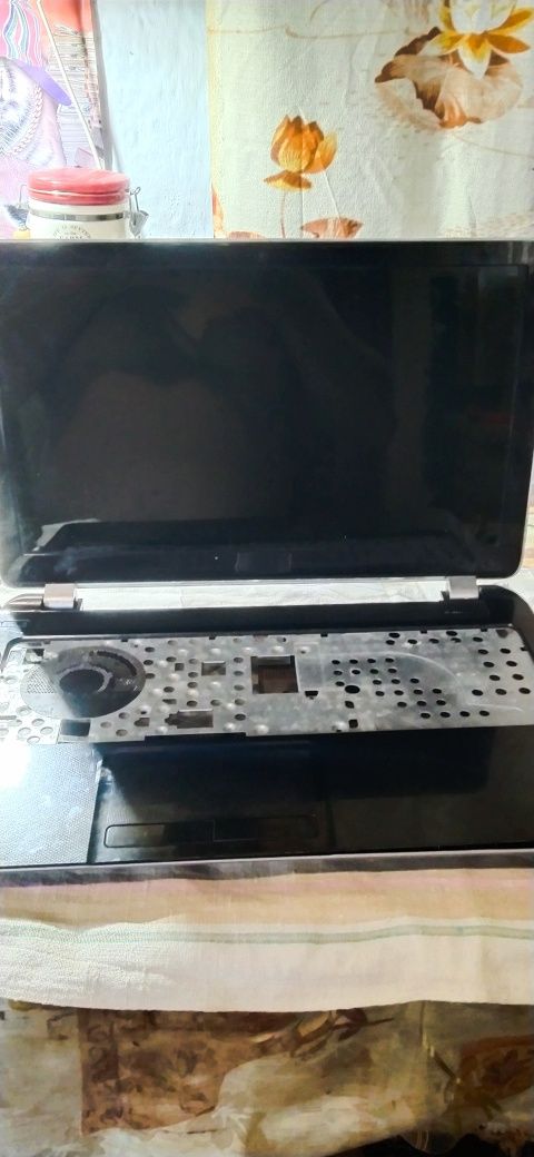 Ноутбук hp rt3290 на запчасти.