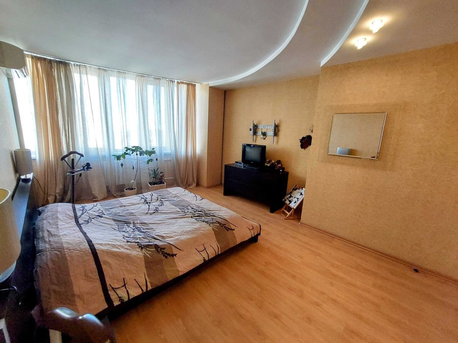 Вишневе,  студія з ремонтом 175кв м., Святоюріївська, 175000 у.о.