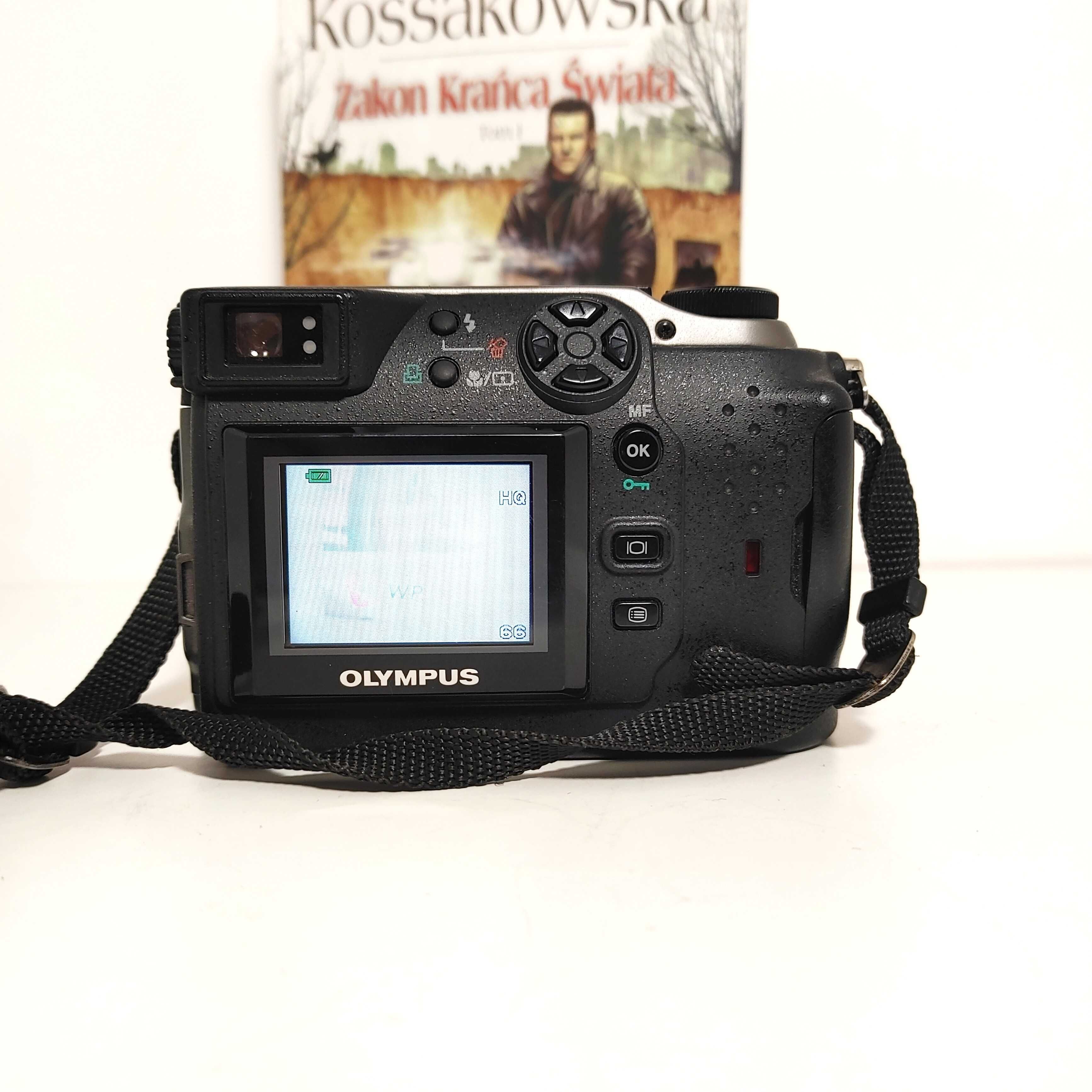 Prawdziwe RETRO Olympus C3000 ZOOM fotograficzny aparat cyfrowy 3,3 MP