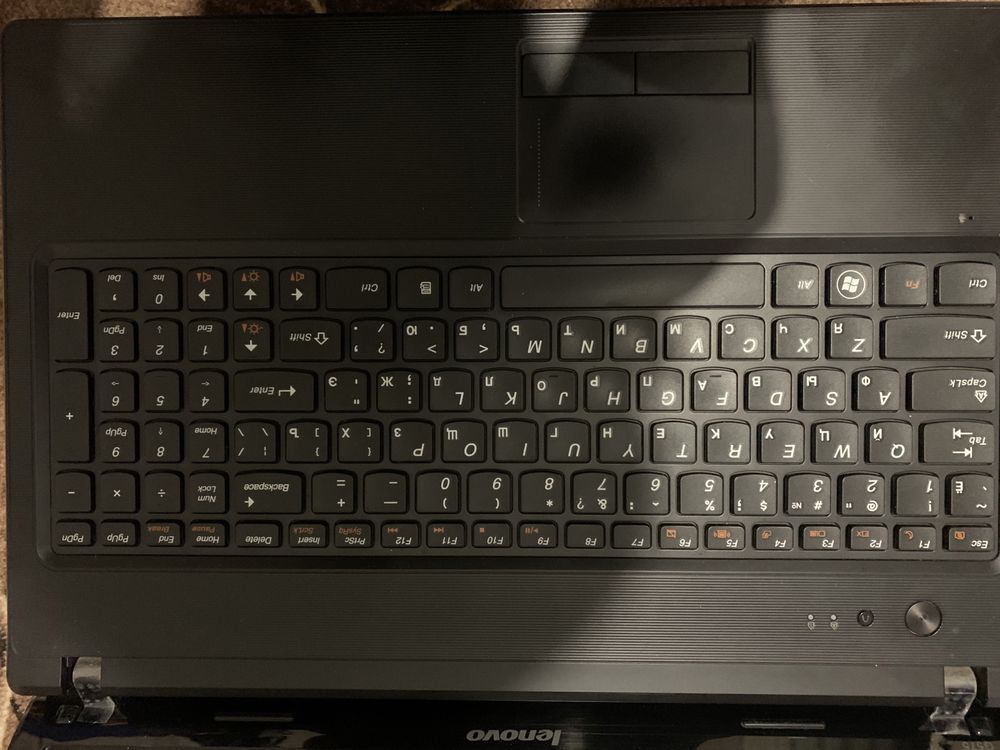 Ноутбук LENOVO G575