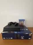PS4 Pro 1T + 2 comandos + 10 jogos