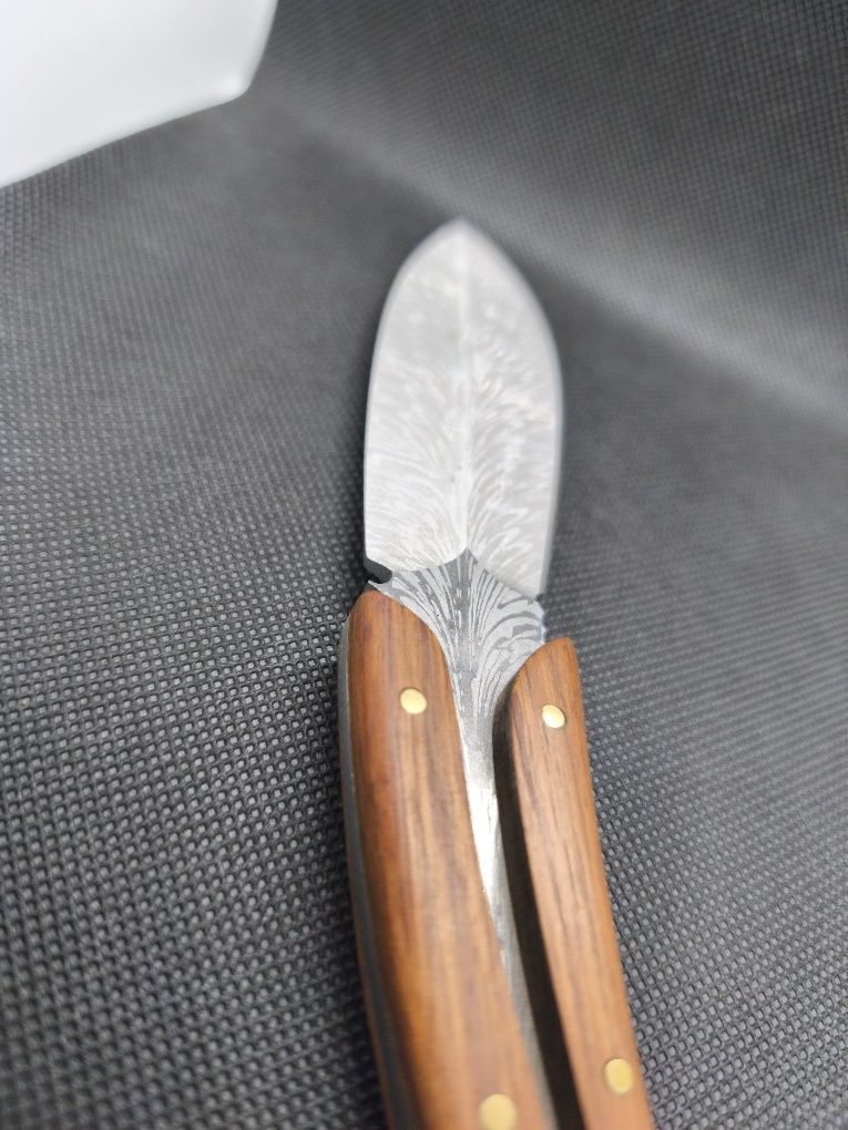 Faca Feather Nova