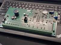 Centrala Satel Integra 64