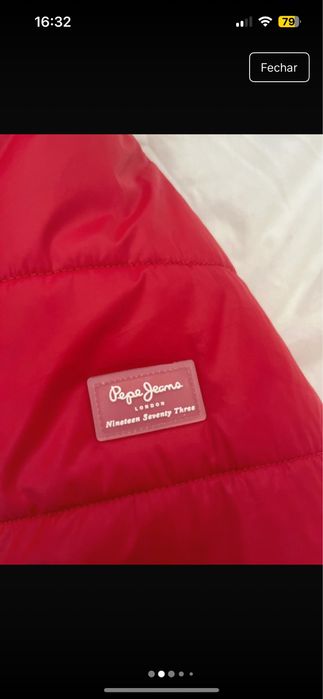 Casaco pada tempo de chuva e frio